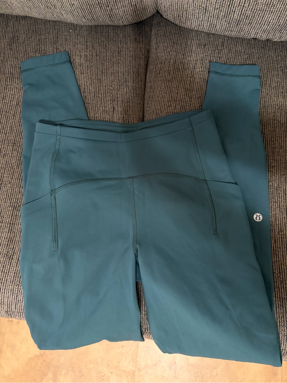 Lululemon bundle - Picture 5 of 7